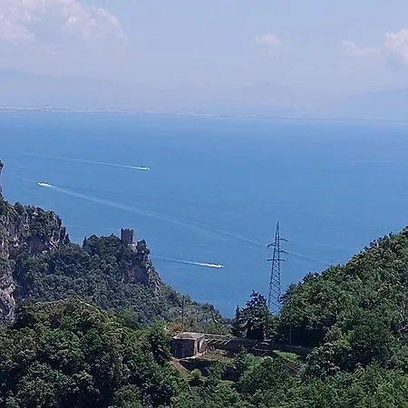 Holiday home Janet House *