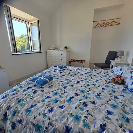 Janet House * Amalfi