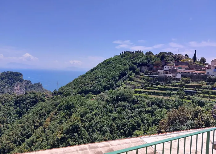 Janet House * Amalfi